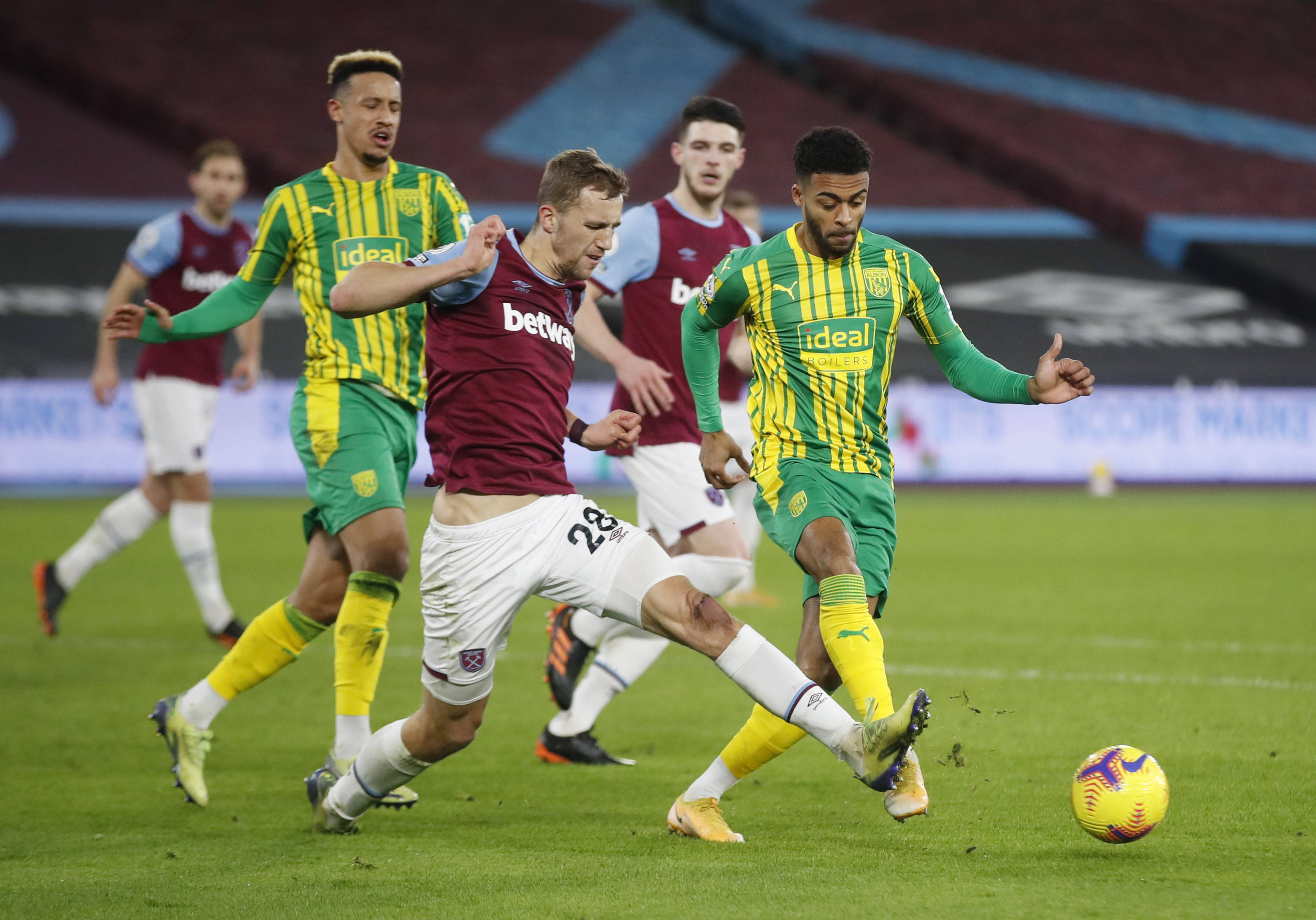 球迷们的失 球迷们的失